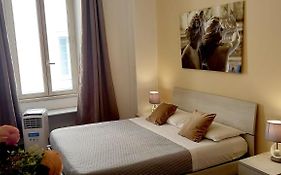 Cheri De Rome Vatican Apartment